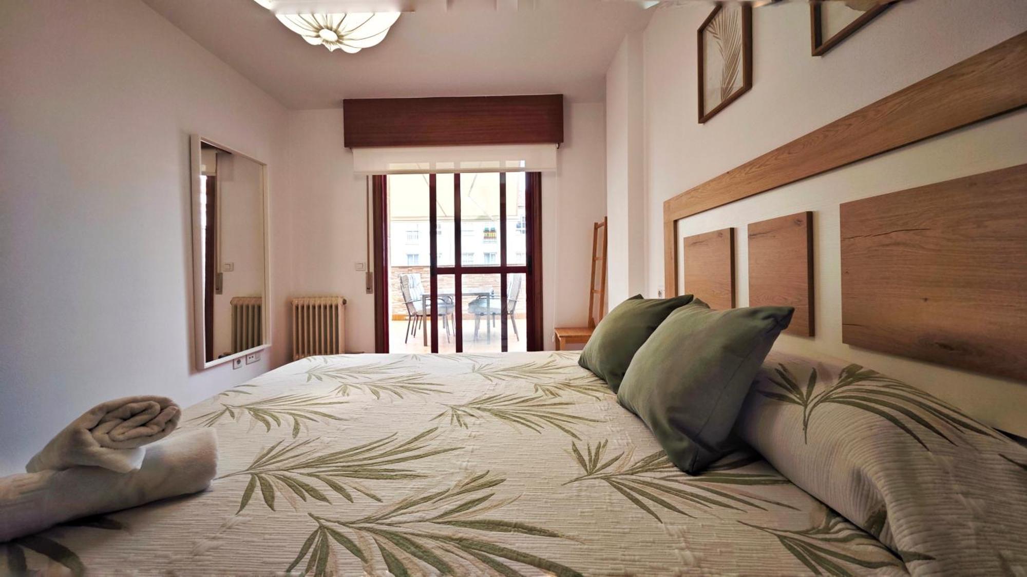 Apartamento Piso Centrico Santiago De Compostela Con Amplia Terraza Exterior foto